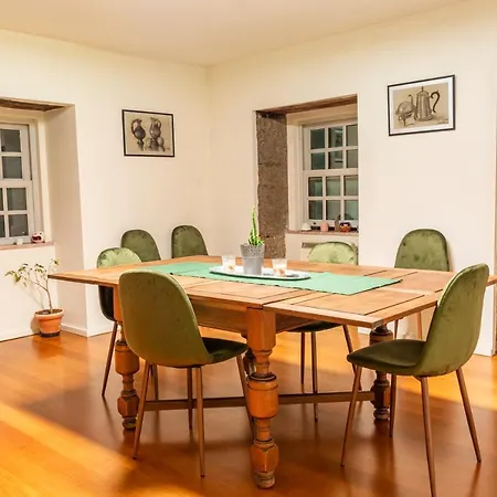 بيت للعطل Casa Do Becco أنغرا دو إِراويزو