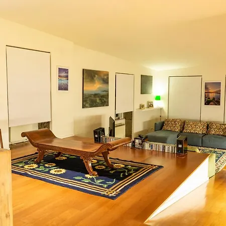 Casa Do Becco * أنغرا دو إِراويزو